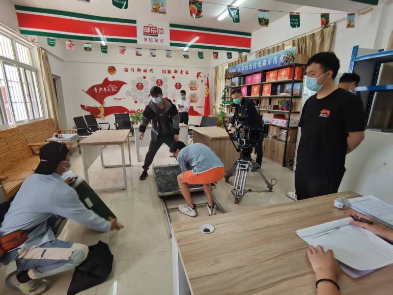 一支视频激活品牌生命力｜潜山县产品视频拍摄公司的创意魔法秀